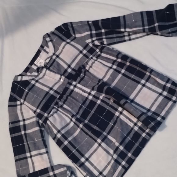 SIZE 5: CARTERS BUNDLE - Picture 4 of 8